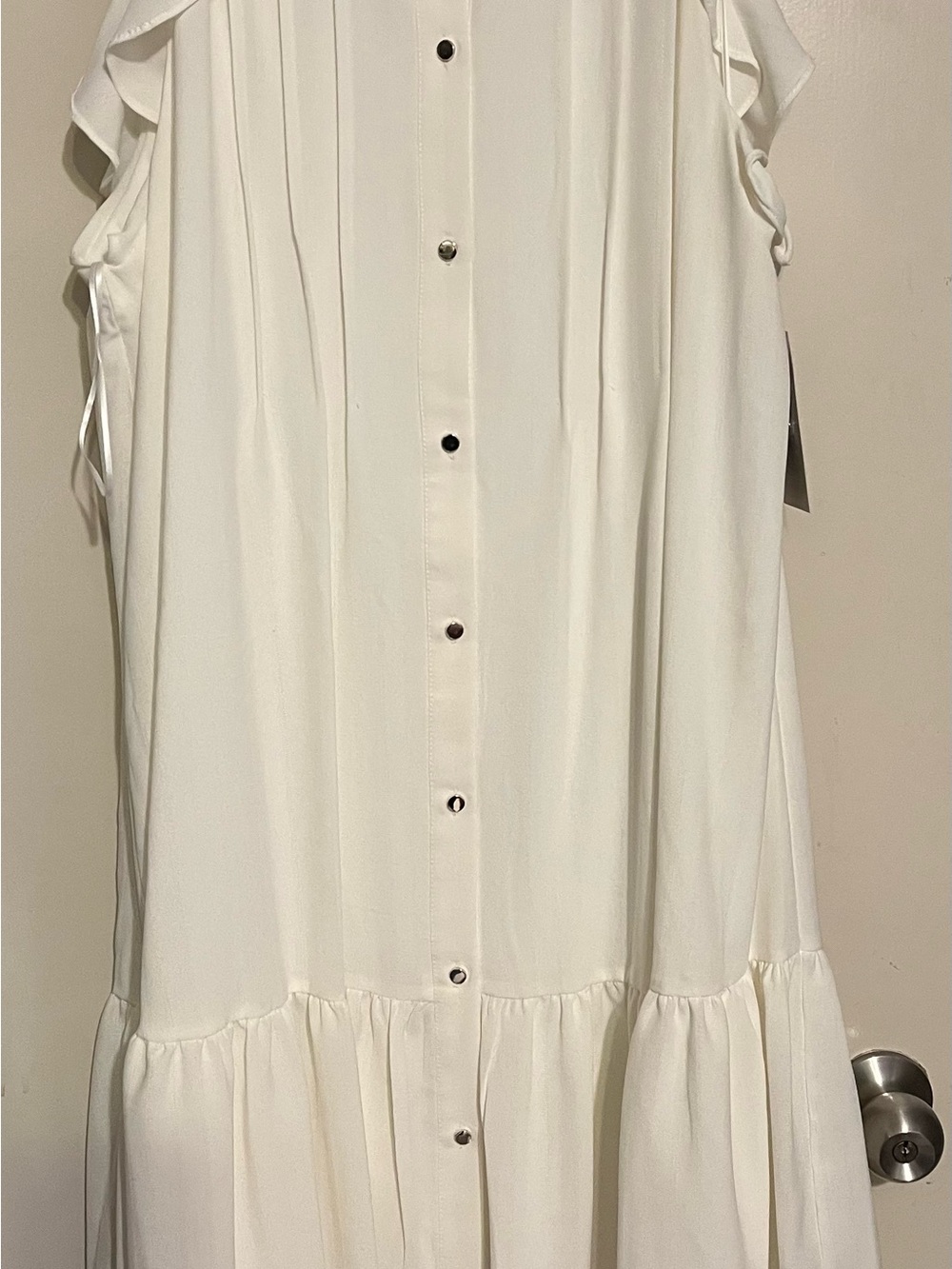 Elegant White Button-Front Mini Dress